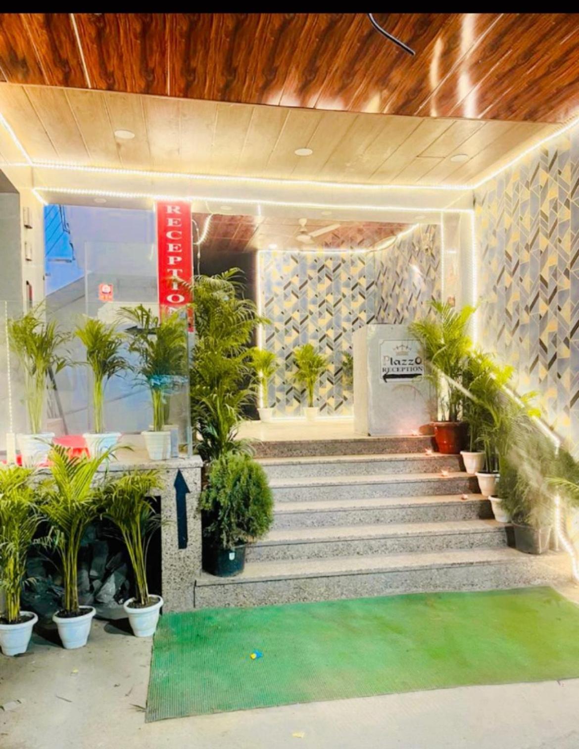 ニューデリー Plazzo Prime Plaza At Delhi Airport Bed & Breakfast エクステリア 写真