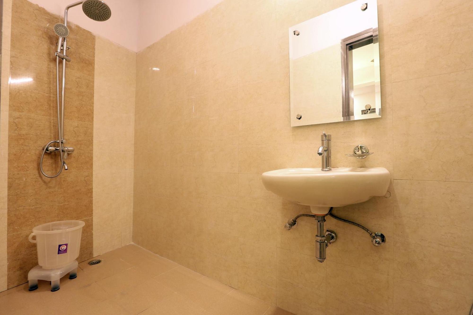 ニューデリー Plazzo Prime Plaza At Delhi Airport Bed & Breakfast エクステリア 写真
