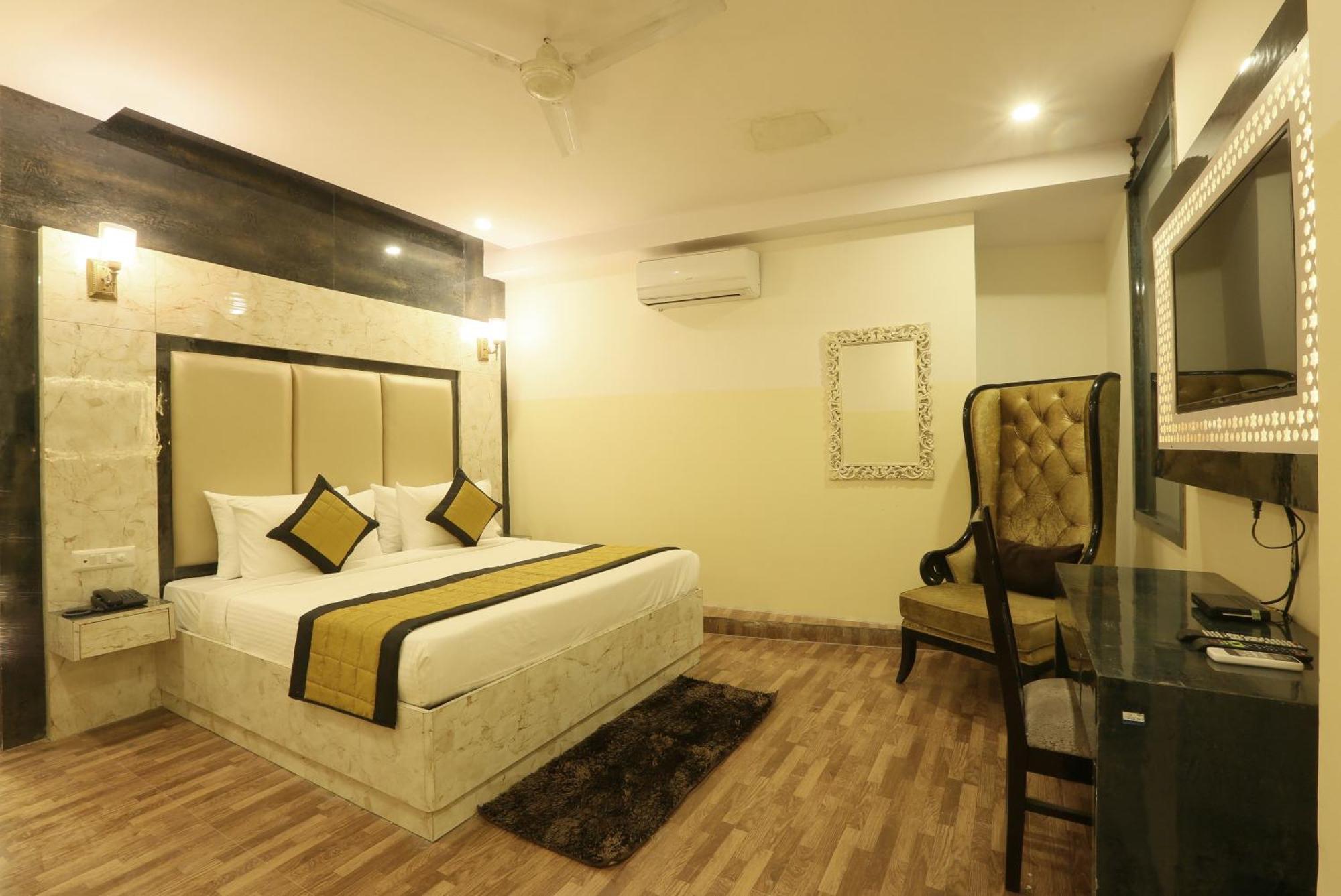 ニューデリー Plazzo Prime Plaza At Delhi Airport Bed & Breakfast エクステリア 写真