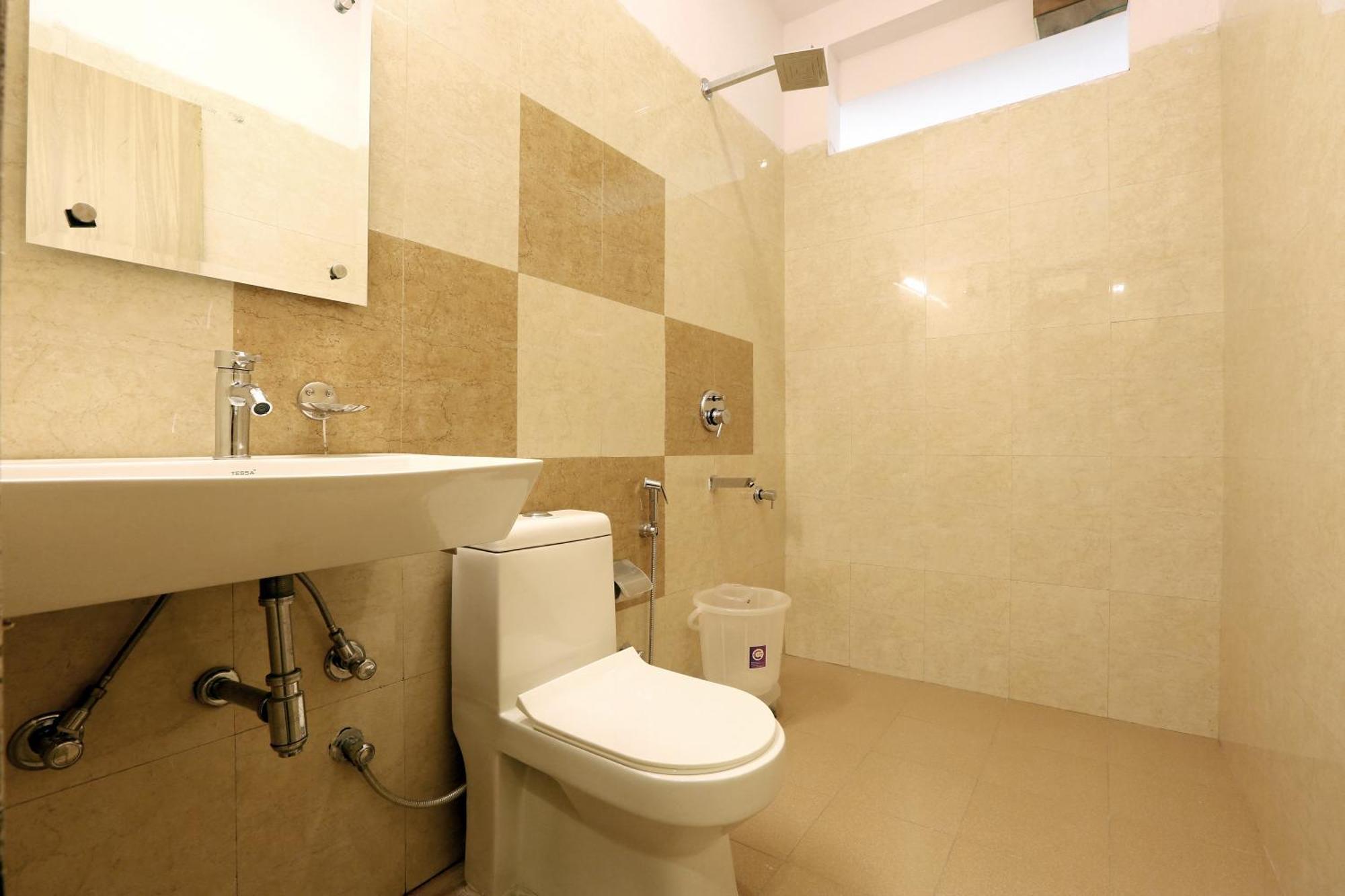 ニューデリー Plazzo Prime Plaza At Delhi Airport Bed & Breakfast エクステリア 写真